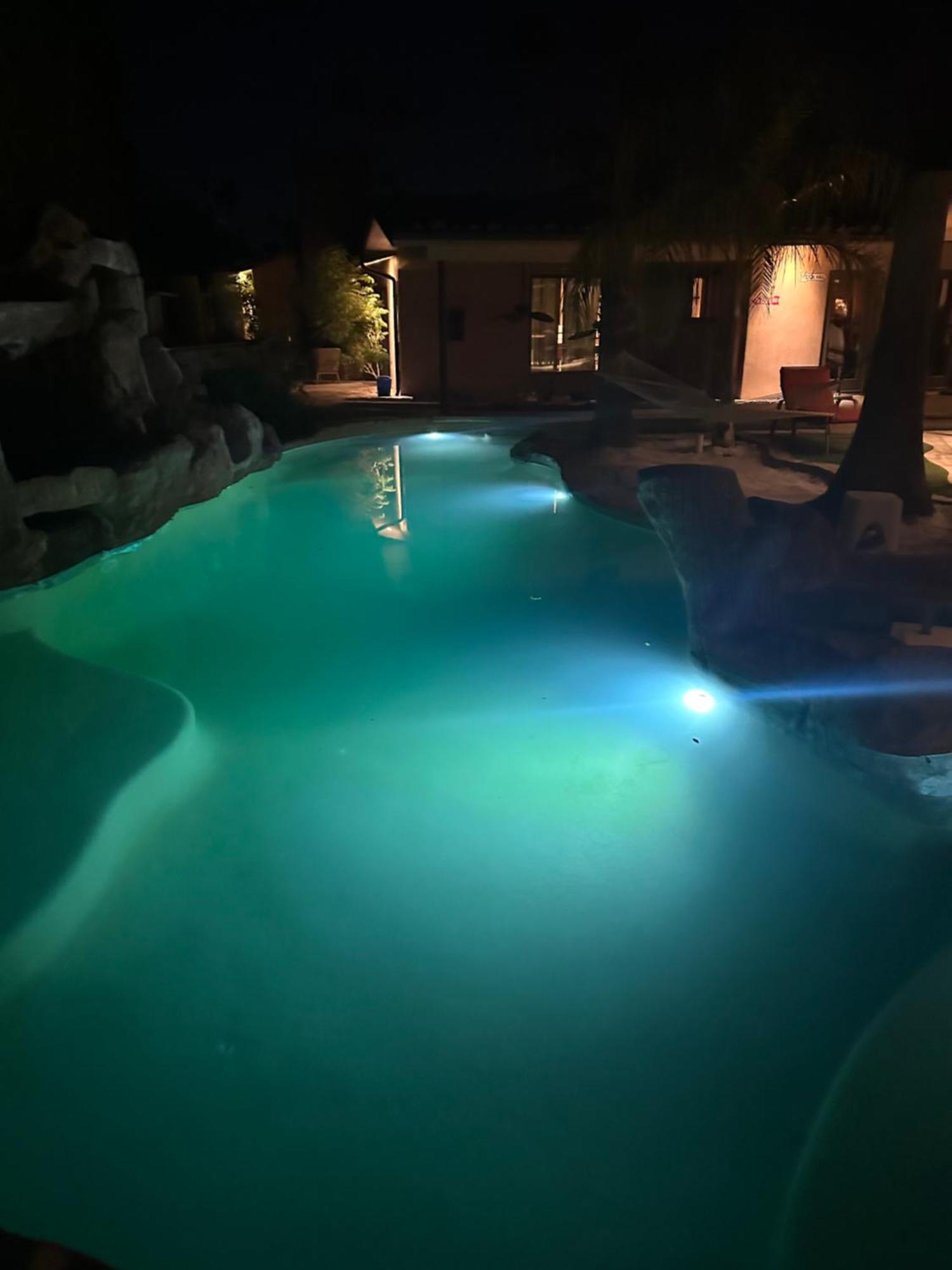 Warm Sands Villa-Moving River/Island Palm Springs Esterno foto